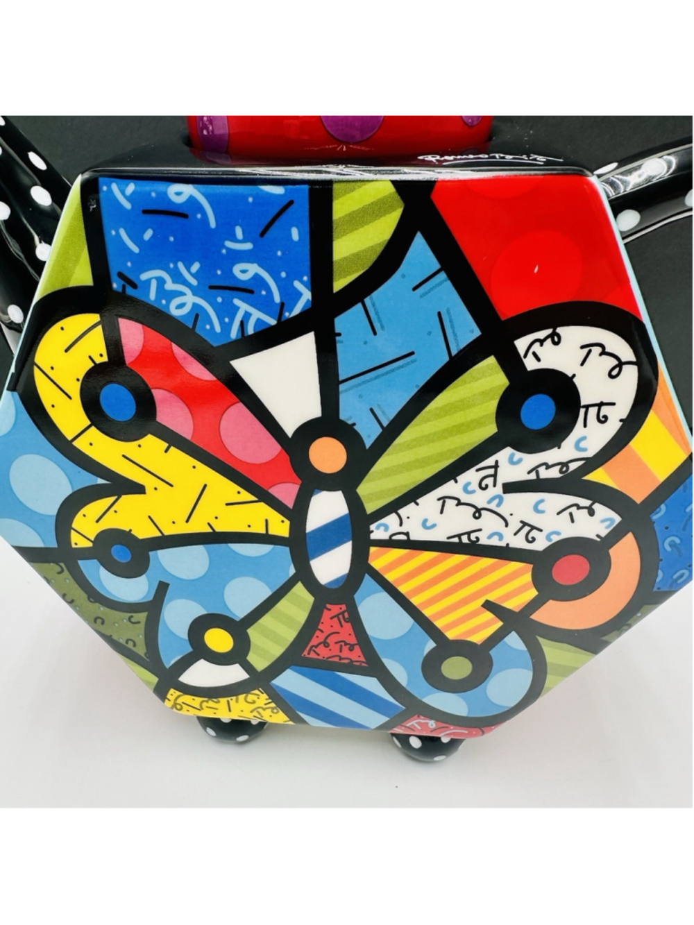 Romero Britto Butterfly Teapot 2009 Signed Ceramic Whimsical Artsy 9.5” x 8” - Picture 3 of 15